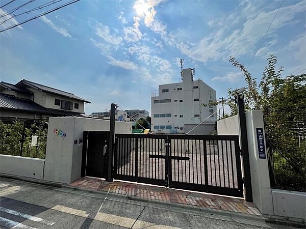 上野幼稚園（1300m）