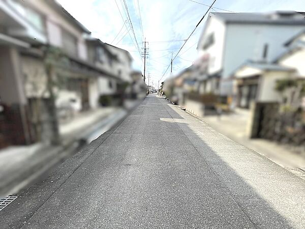 【北側前面道路】幅員は約5.3m！