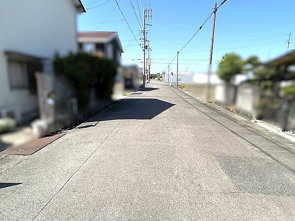 【東側前面道路】幅員は約5～6mございます！
