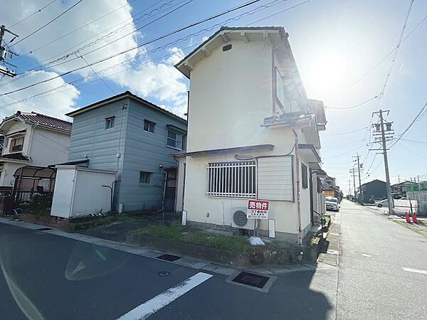 北側前面道路、幅員約4.4m