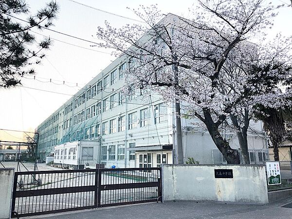 名古屋市立大森中学校（880m）