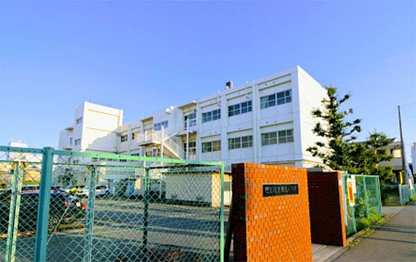 蟹江町立蟹江小学校（797m）