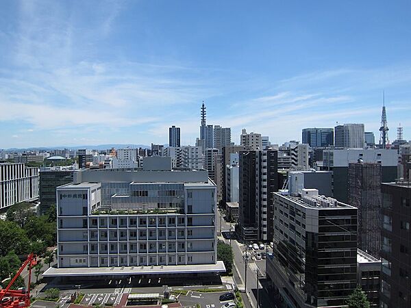 ・共用部から東側の眺望