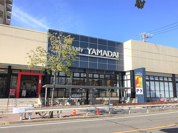 ヤマダイ呼続店（806m）