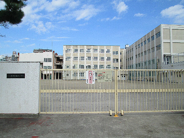 名古屋市立田代小学校（834m）