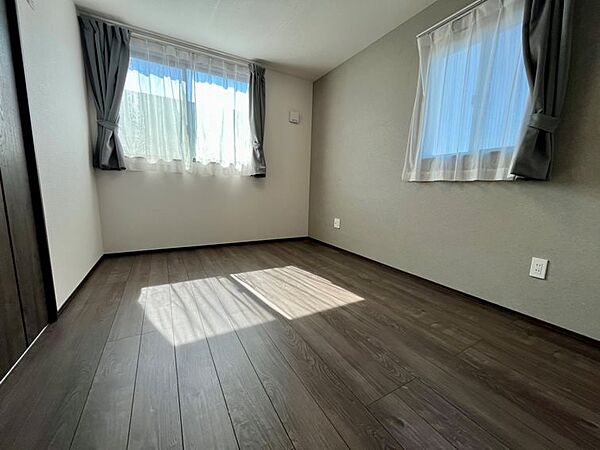 陽射しが差し込む明るいお部屋