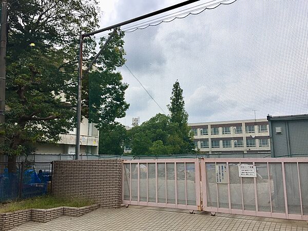 名古屋市立光城小学校（628m）