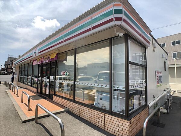 セブンイレブン 名古屋大高町砂畑店（1339m）