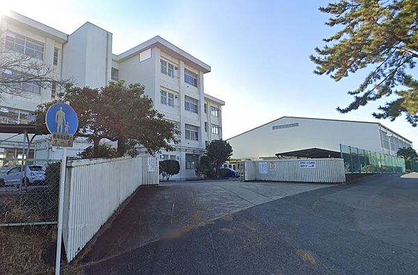 豊田市立豊南中学校（2703m）