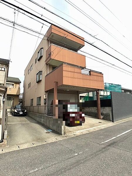★駐車場スペース4台（車種による）