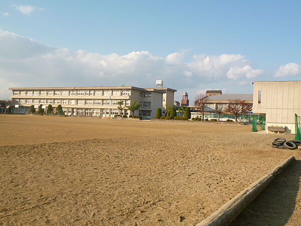 稲沢市立稲沢西中学校（2546m）