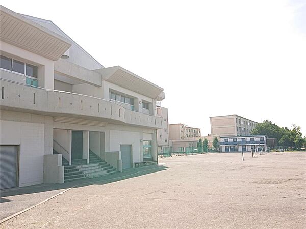 江南市立布袋中学校（1222m）