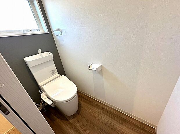 「トイレ写真」２Ｆは節水キレイ洗浄トイレのアラウーノ