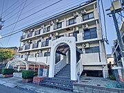 金沢駅よりバス20分 徒歩1分 築37年6ヶ月 3階建の賃貸物件