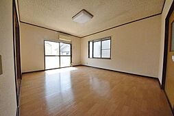 リサハイム 201 2階2LDKのリビング/ダイニング