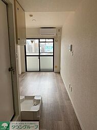 ホワイトキャッスル小金井 704 7階ワンルームのリビング/ダイニング