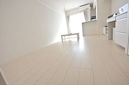 ミランダアレグリア 101 1階ワンルームのリビング/ダイニング