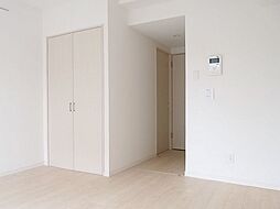 ソレアード武蔵野 102 地下1階1Kのリビング/ダイニング