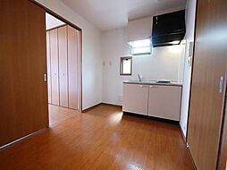 ロハス2 201 2階1DKのリビング/ダイニング