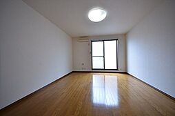 プレジールＴ・Ｙ 205 2階1Kのリビング/ダイニング