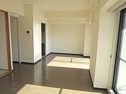 T’s garden府中 113 1階3SLDKのリビング/ダイニング