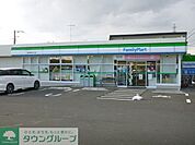 ファミリーマート藤沢湘南台四丁目店 210m