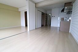 シャレー富士美台 3階3LDKのリビング/ダイニング