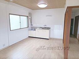 JR東海道・山陽本線 石山駅 3.7kmの賃貸マンション 4階3LDKのリビング/ダイニング