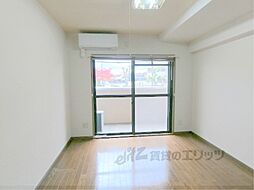 十一屋ＤＯＡ 107 1階1Kのリビング/ダイニング