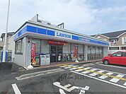 ローソン　栗東市綣5丁目店まで600メートル