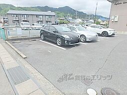 7 / 10