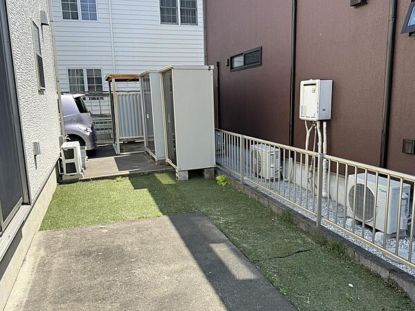 庭スペースです。ガーデニングや家庭菜園も楽しめます。