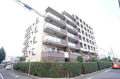 外観:日当たり良好な南向きの立地 外観:日当たり良好な南向きの立地