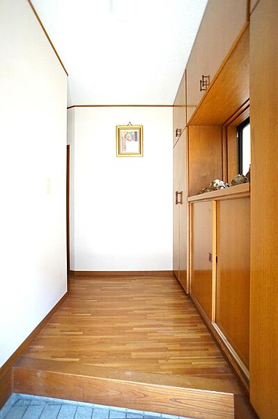 大型玄関収納ですっきりした玄関