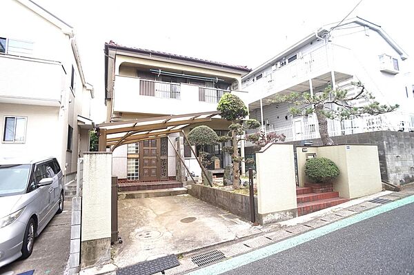 季節の移ろいを身近に感じられる自然豊かな閑静な住宅街