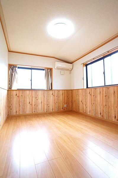 シンプルな居室は家具を選びません