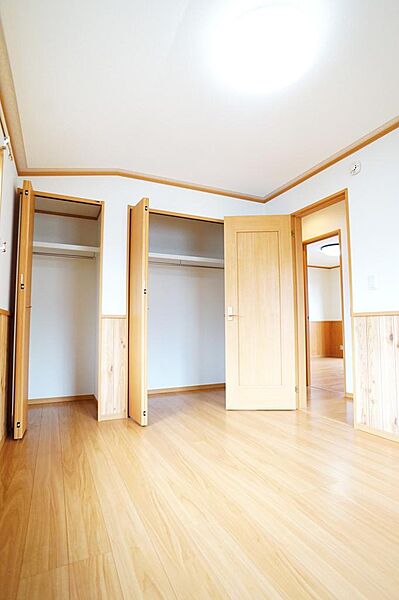 お掃除も楽ちんなフローリング居室