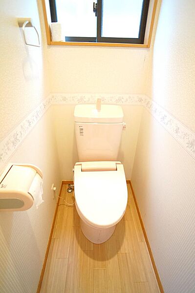 2階にもトイレがあります