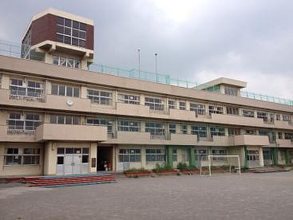 現地から410m、現地から徒歩6分　市立中山小学校　千葉県市川市中山1丁目1-5