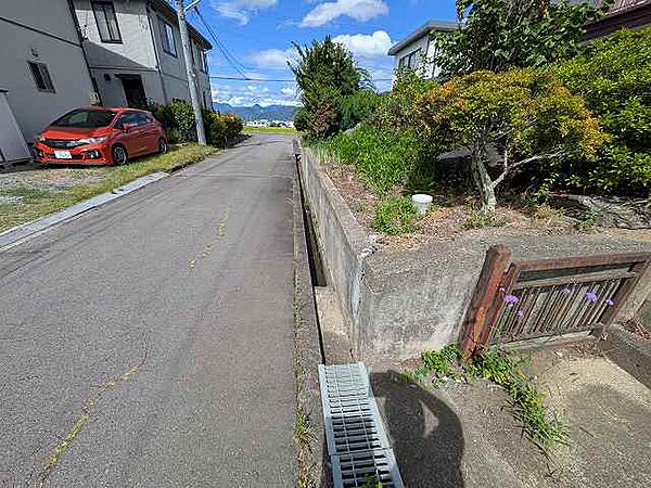 敷地南側道路