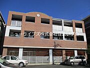 寝屋川市駅より徒歩19分 築27年 3階建の賃貸物件