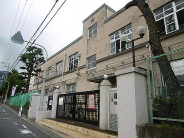 石切小学校