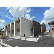  2階 築9年4ヶ月の賃貸物件