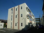  2階 築8年8ヶ月の賃貸物件