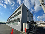  2階 築8年2ヶ月の賃貸物件