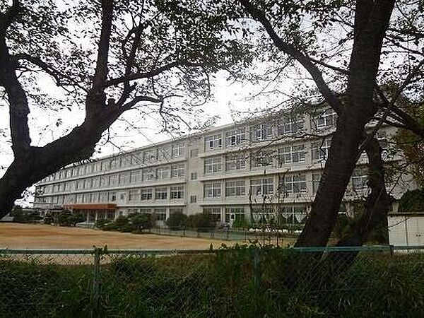画像20:浜松市立天竜中学校 610m