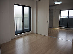 JR東海道・山陽本線 守山駅 バス27分 みずほ団地口下車 徒歩4分の賃貸アパート 3階1LDKのリビング/ダイニング