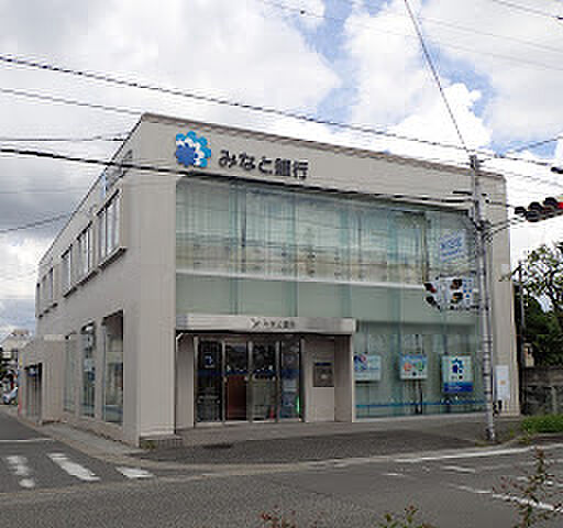 みなと銀行宝殿支店　640m
