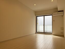 リブリ・プレジャー 106 1階1Kのリビング/ダイニング