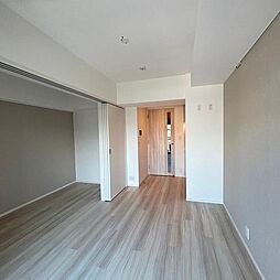 都営大江戸線 本郷三丁目駅 徒歩6分の賃貸マンション 5階1DKのリビング/ダイニング